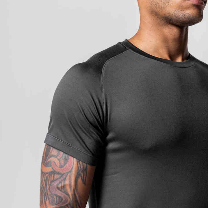 Men's long-sleeved sports shirt