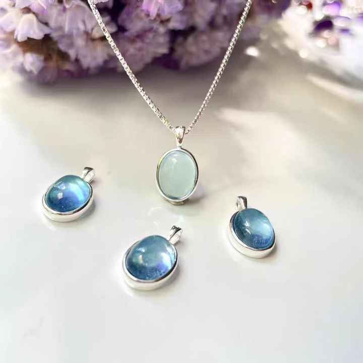 oval necklace 