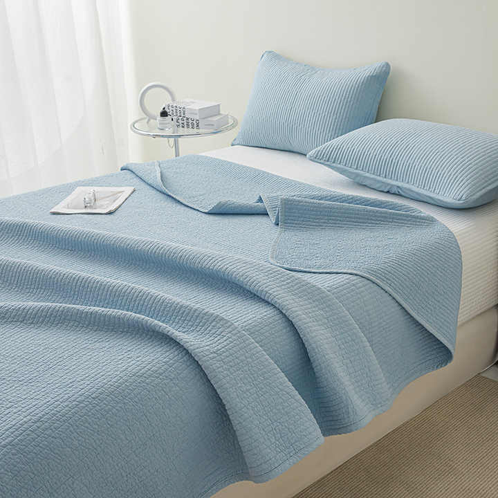 3-Piece Solid Blue and White Cotton Quilted Bedspread 
