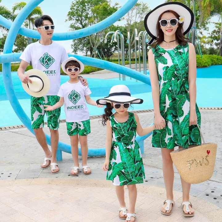 Family clothes suitable for summer holidays 