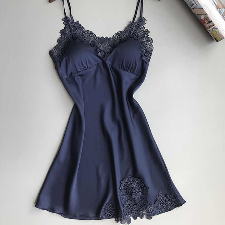 Women's sleepwear 