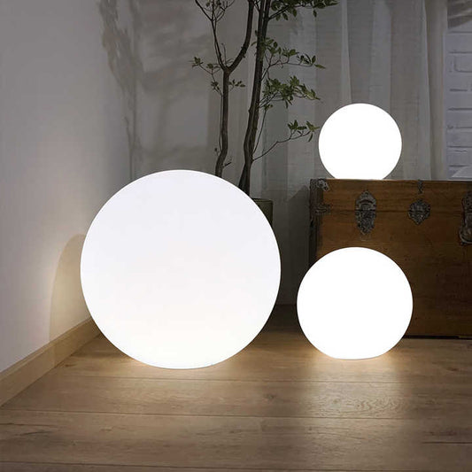 مصباح أرضي دافئ ورومانسي