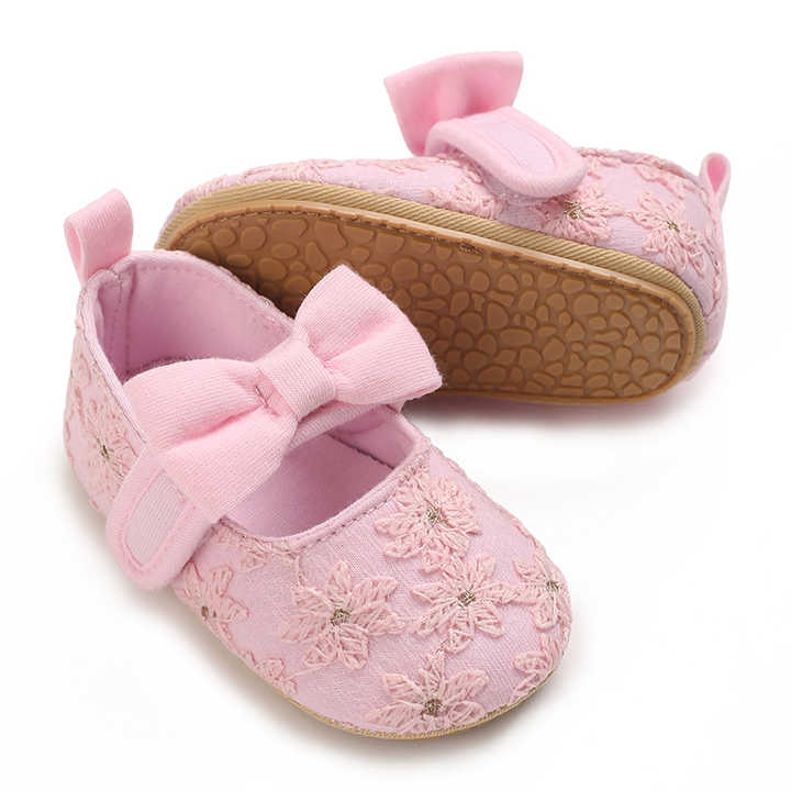 Children's walking shoes 