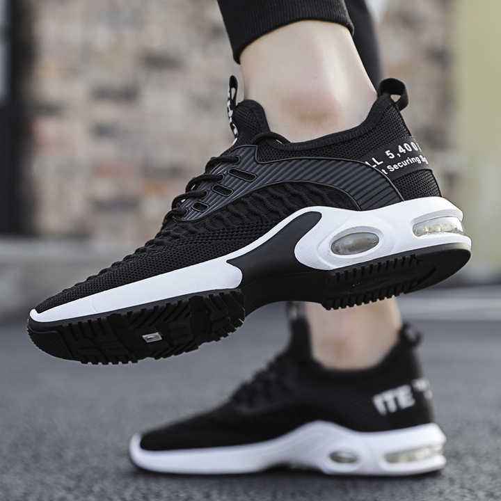 Casual sports shoes