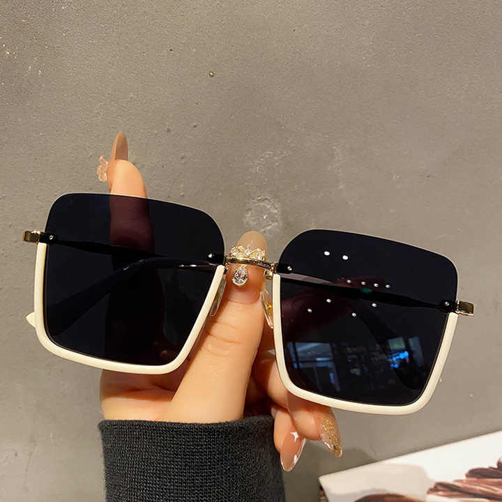 Exquisite Color Unique Design Gradient Sunglasses 