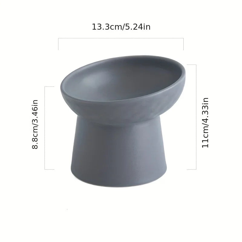 Ergonomic ceramic design with neck support angle - Bowls and feeders 