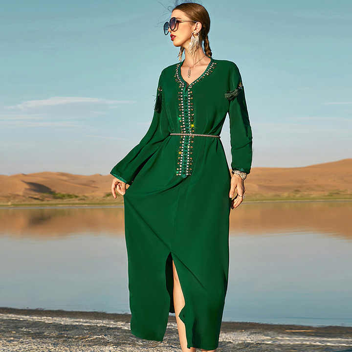 Luxury caftans and galaniyyahs 