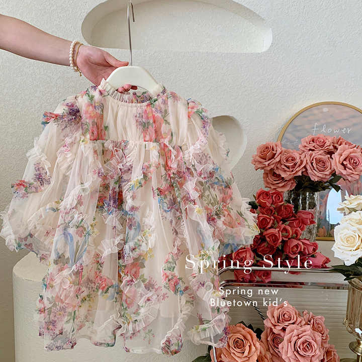 Floral spring clothes for kids 