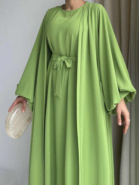 عبايات نسائيه انيقه - Elegant women's abayas