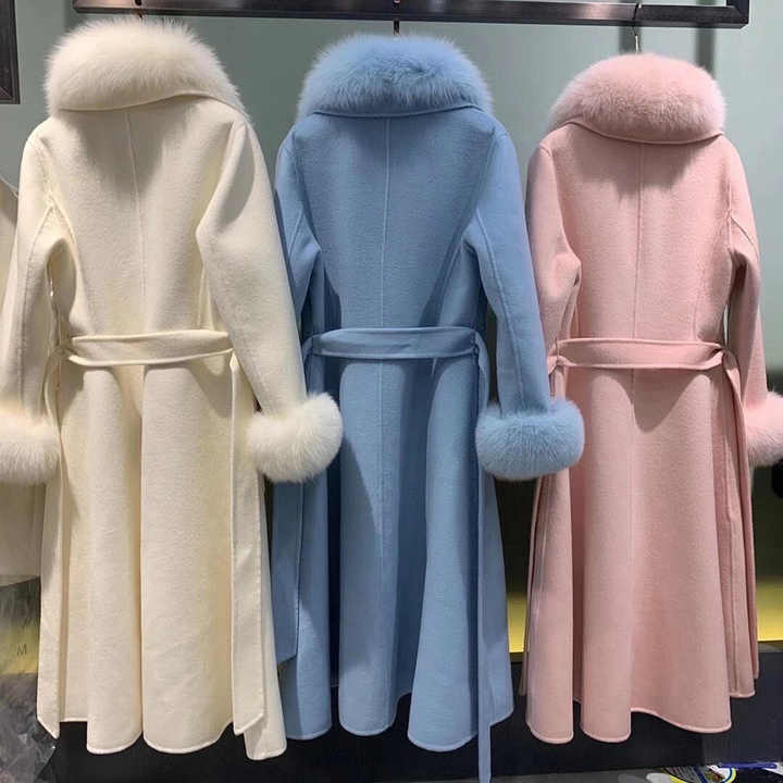 Elegant women's long wool and cashmere coat