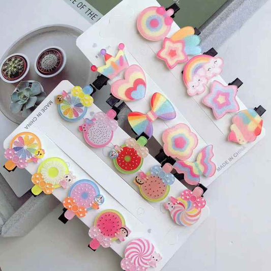 Children's hair accessories with small clips 