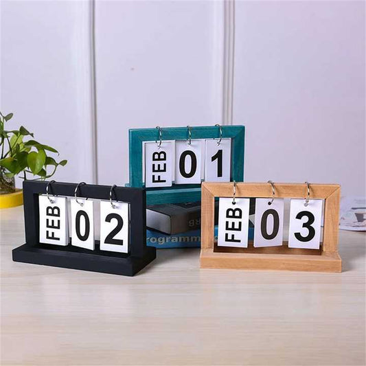 wooden calendar 
