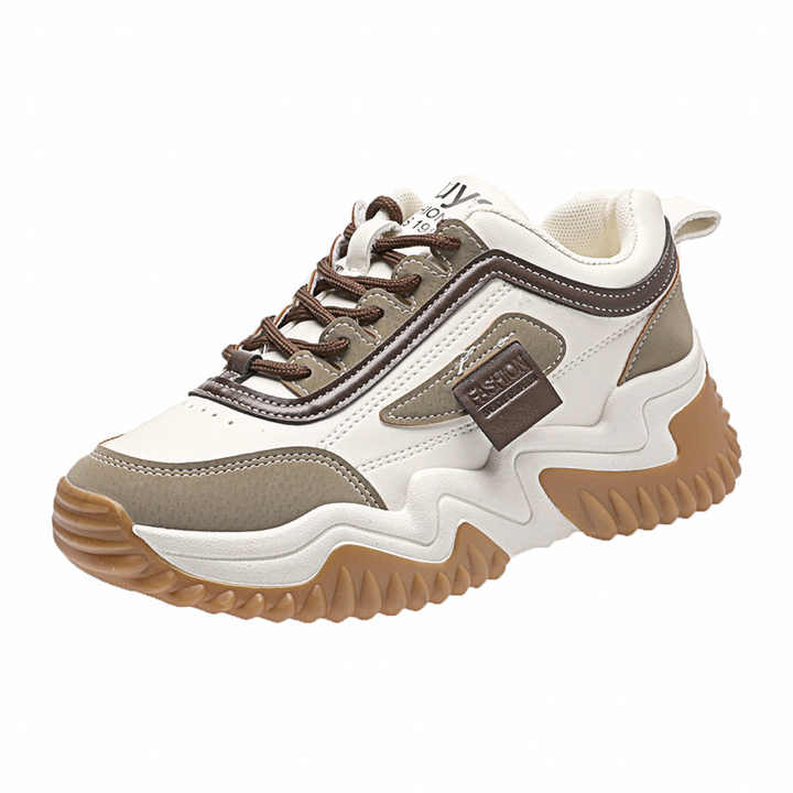 Women's sports shoes 