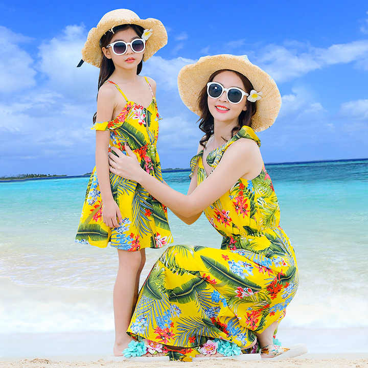2019 Summer Beach Flower Clothes Mom and Daughter Dresses Cool Family Matching Outfits Set 