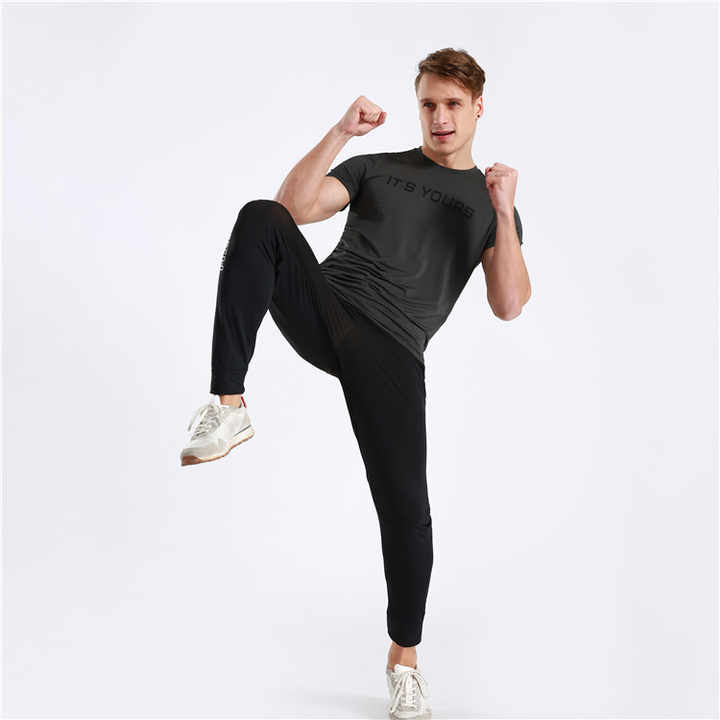 قميص لياقة بدنية