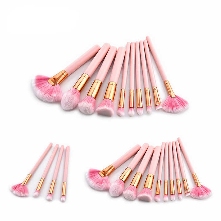 makeup brushes 