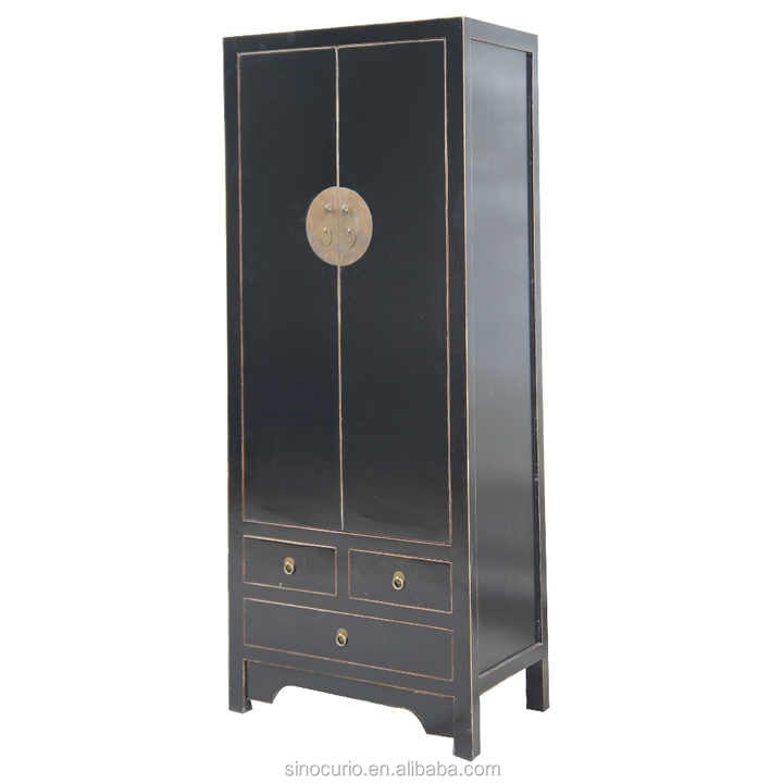 black wardrobe 