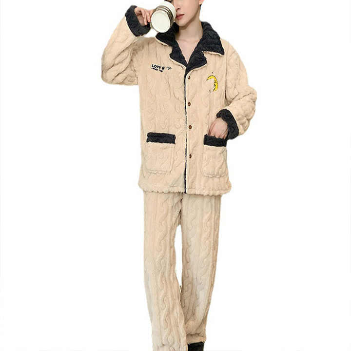 Two-piece flannel pajamas .. قطعتين بيجامة الفانيلا