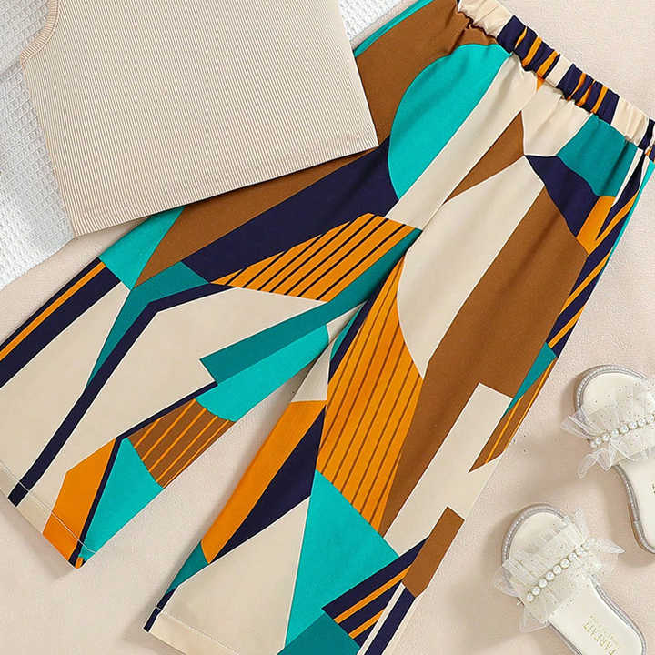 سروال طويل بأكمام قصيرة