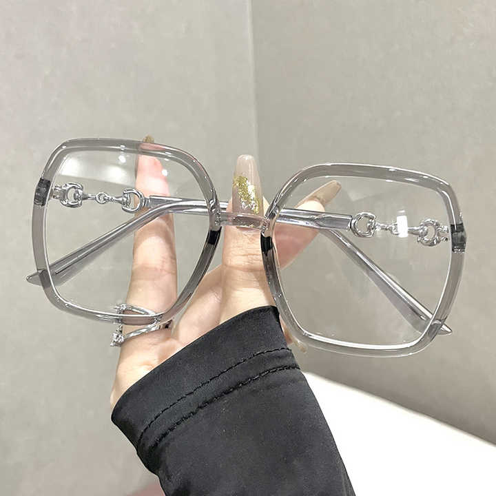 نظارات شمسية كبيرة مربعة oversized square sunglasses