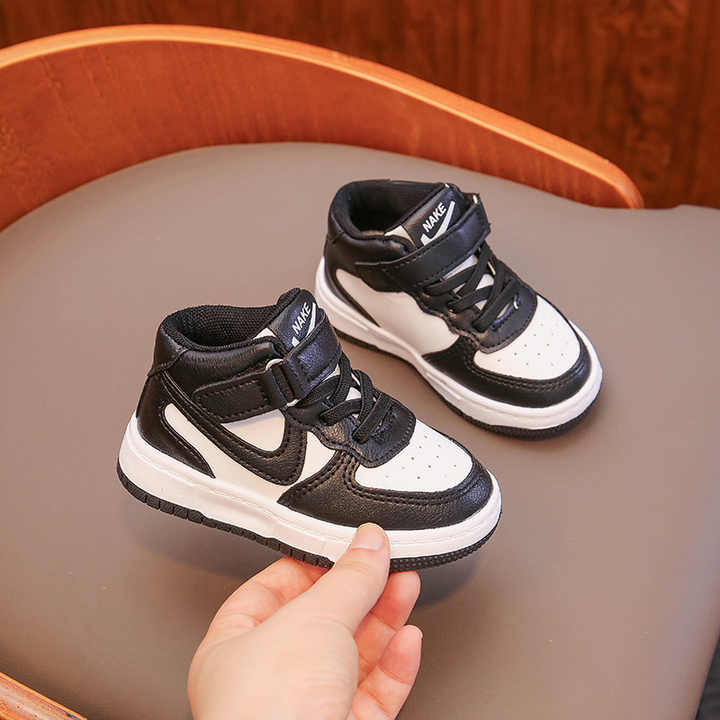 Girls PU Leather Lace Bow Shoes. 