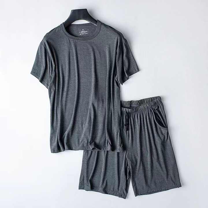 Short-sleeved pajamas 
