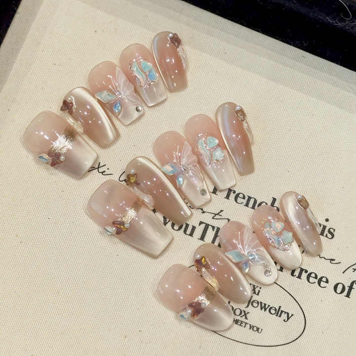 Hand nails - acrylic nails 
