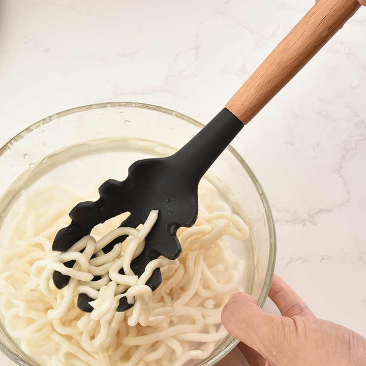 Silicone kitchen utensil set