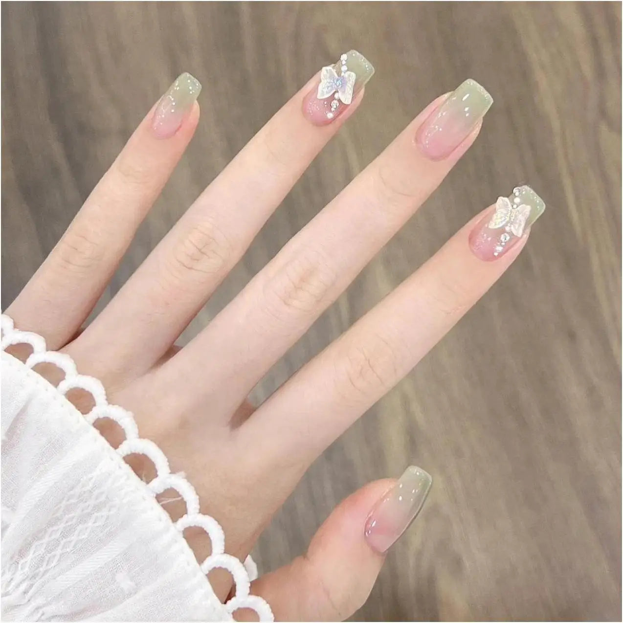 nails - fingernails 