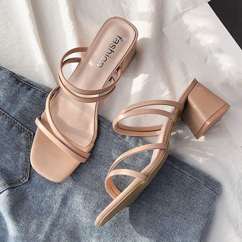 Women's simple heel sandal 