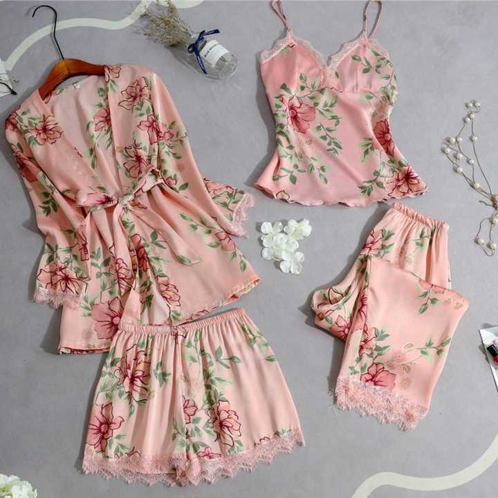 Women's sleepwear 