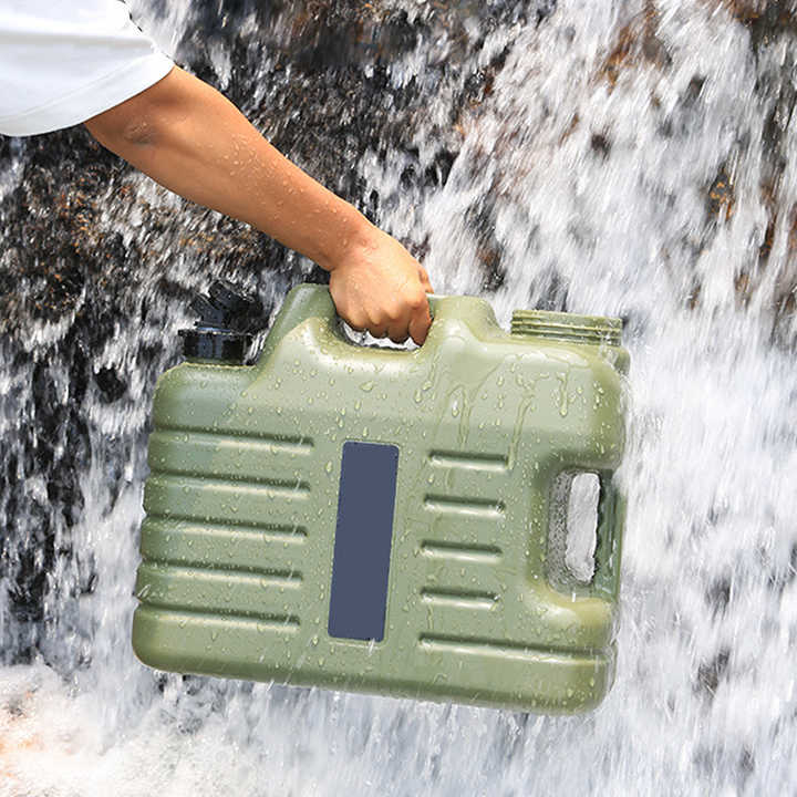 W018 11L Portable Plastic Water Storage Containers for 