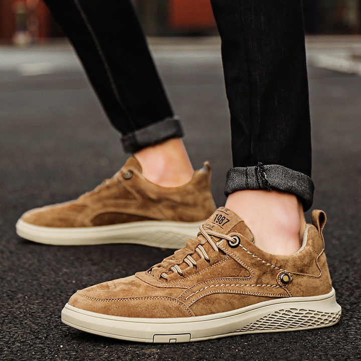 Men's casual shoes in the air