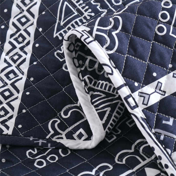 Modern Animal Pattern Quilted Bedspread Set - Shams 