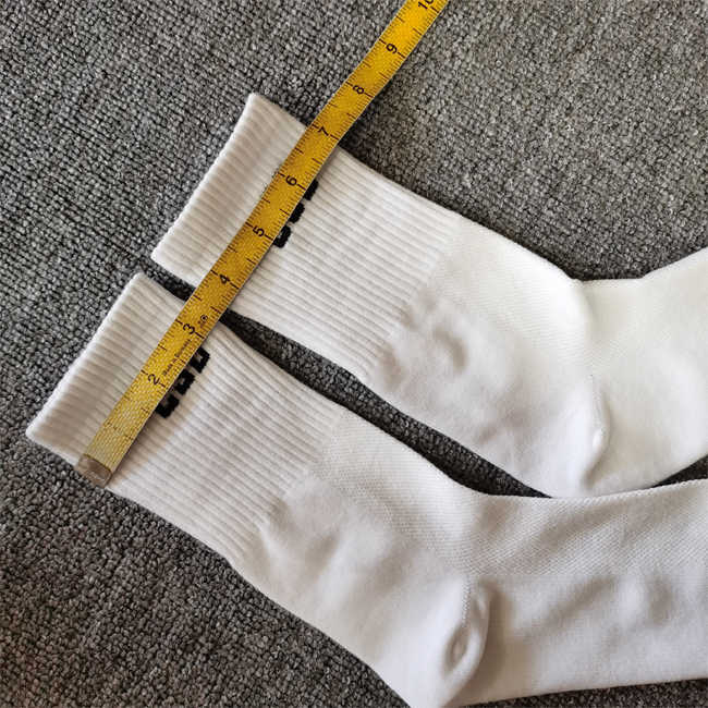 High Quality Cartoon Knitted Autumn Men's Socks 