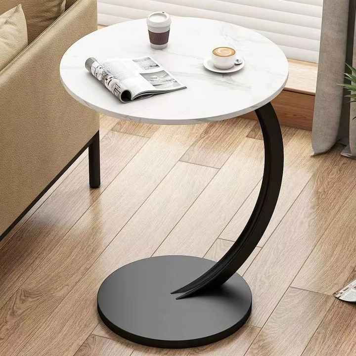 جولة صغيرة بسيطة لغرفة المعيشة وتناول . Simple small tour of the living room and dining room