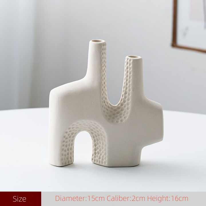 Home Decor Ins Circle Creative Design Handmade Circle Decorative Ceramic Flower Small Flower Vase Hug Donut Vase Setديكور المنزل إنز دائرة تصميم إبداعي دائرة يدوية الصنع مزخرفة زهرة سيراميك صغيرة فازة زهور Hug طقم فازة دونات