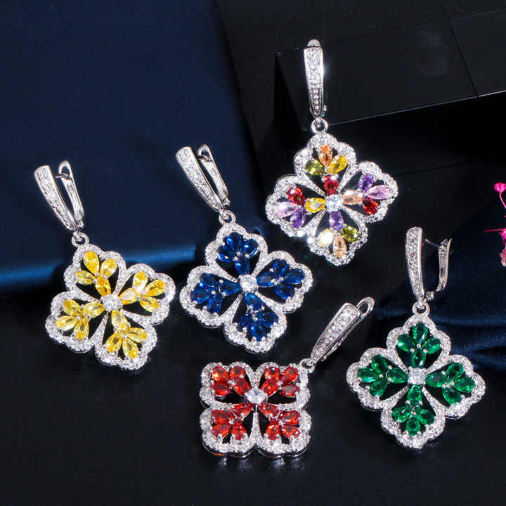 Long dangling zircon earrings 