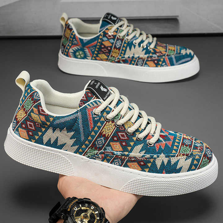 stylish canvas shoes 