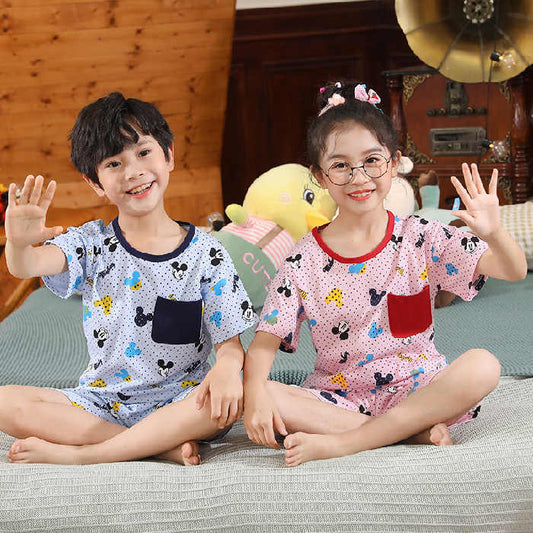 Children's sleep suits 