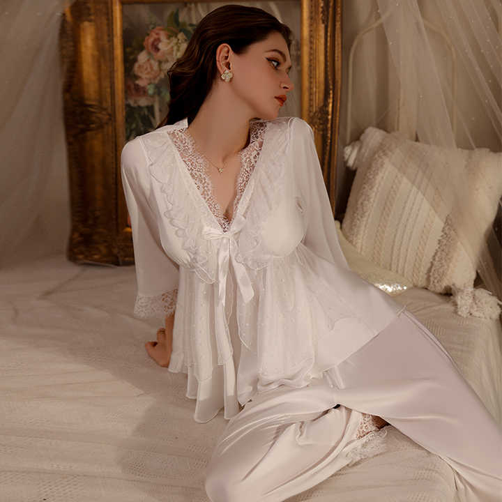 بدلات نوم نسائيه Women's sleepwear