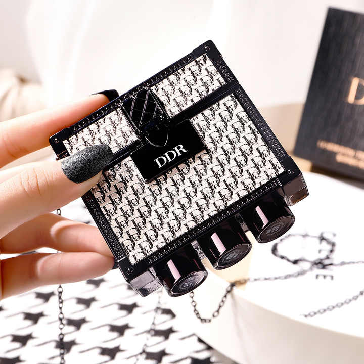 Black Lipstick Set 3 Colors Link/Cute Lipstick Bag Set Lip Colors Lipstick Matte Lipstick Lipstick 