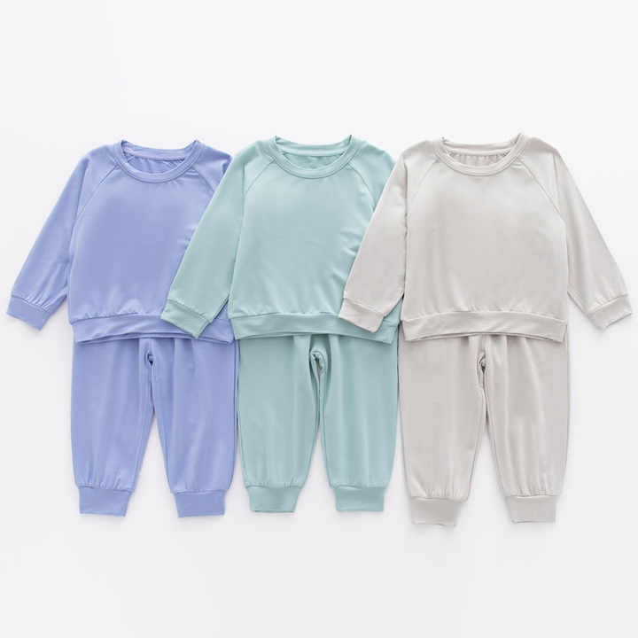 Children's clothing 