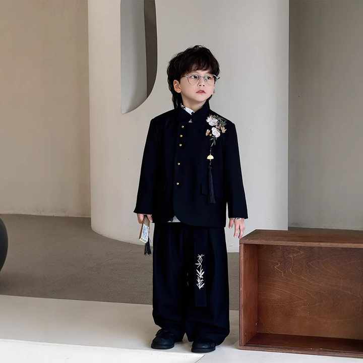 Chinese Style Boys Tang Suit New Design Embroidered 