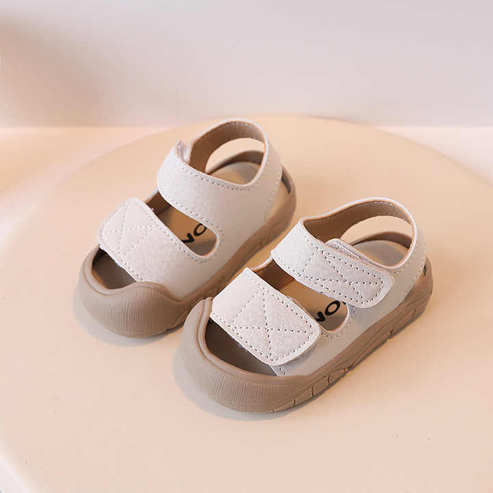 Children's shoes, resistant boys' sandals 