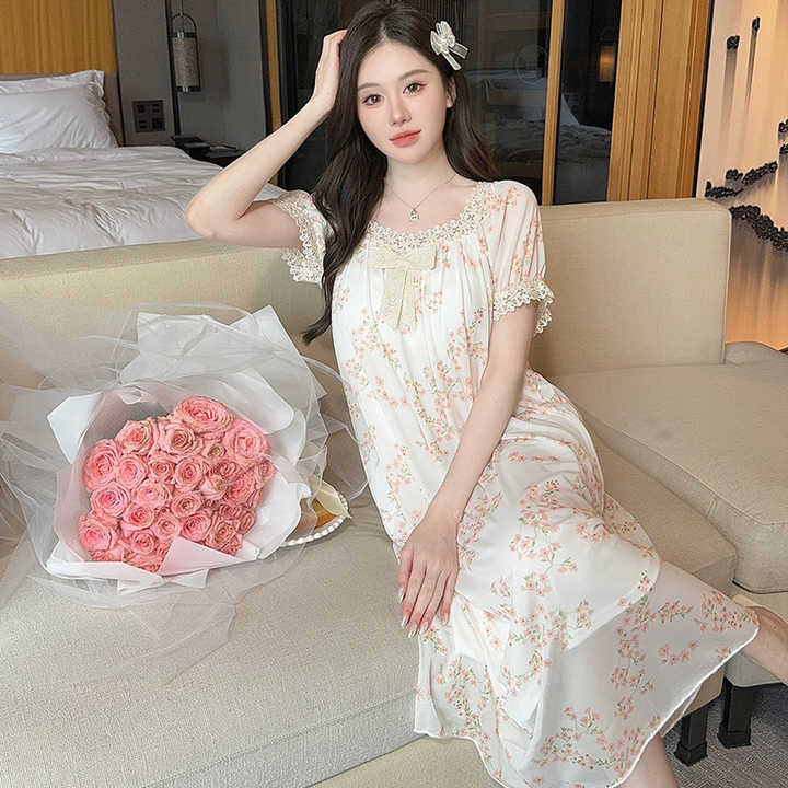 Women's sleepwear 