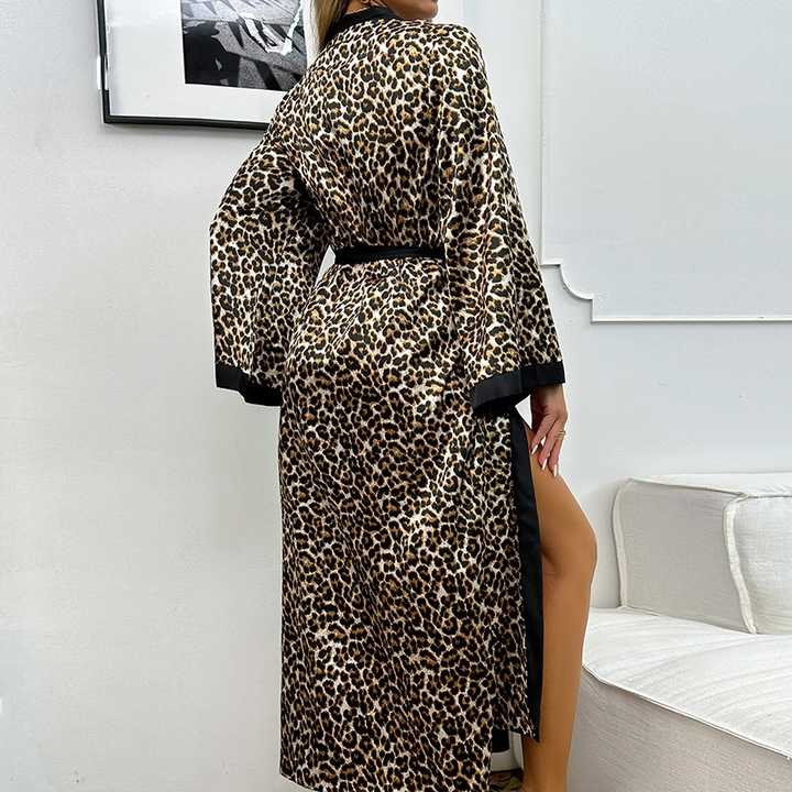 Women's sleepwear 