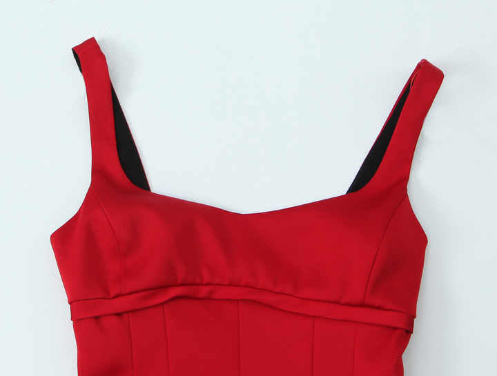 short sleeveless dress