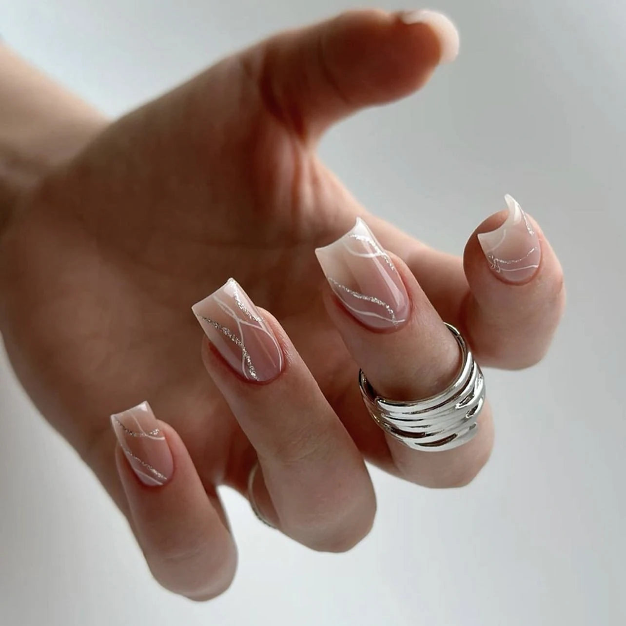 Short almond nails 