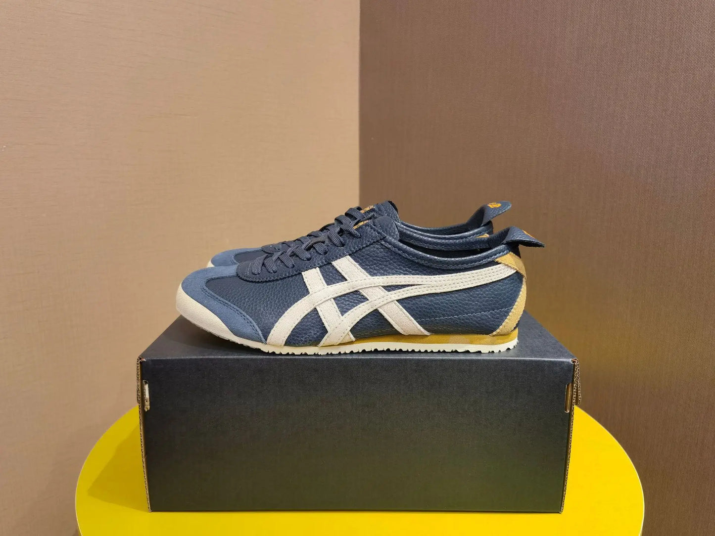 Boys' sneakers 